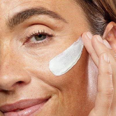 No7 Future Renew Damage Reversal Day Cream SPF 25 1.69 fl oz - Imperfect Box