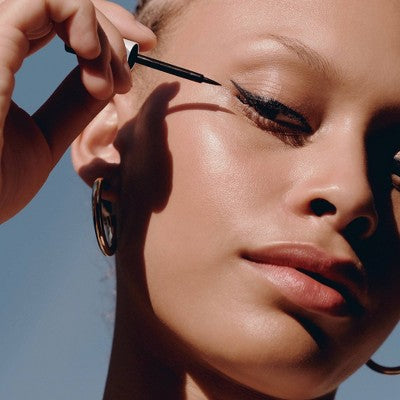 Well People Fresh Lines Liquid Eyeliner Black 0.08fl oz - Imperfect Box